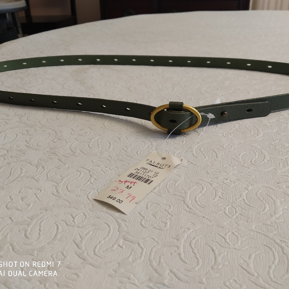 Ladies leather belt